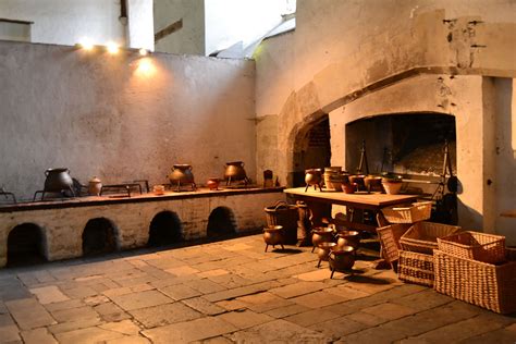 hampton court kitchens